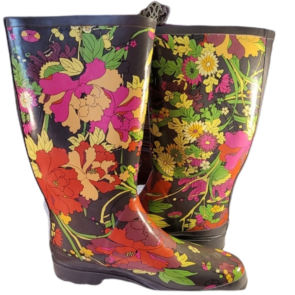 SAKROOTS LOVE & PEACE FLORAL PRINT HEAVY DUTY RAIN BOOTS
